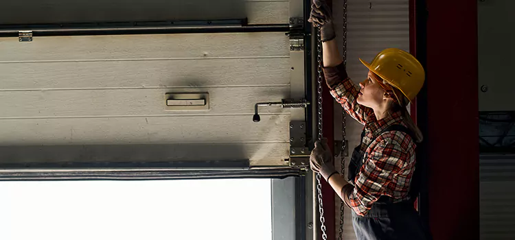 Addressing Common Garage Door Stoppage Issues in Cedar Rapids, IA