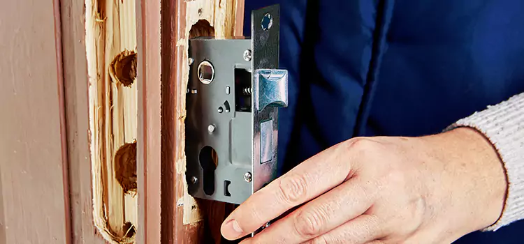 Garage Door Lock Replacement Cedar Rapids